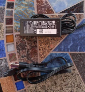 OEM Dell Inspiron 65W Laptop AC Adapter w/Power Cord - DP/N: 09RN2C - Picture 1 of 2