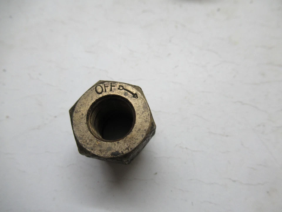 Tuerca de rueda Bentley Mulsanne Turbo 1985 rosca derecha Foto 1 de 4