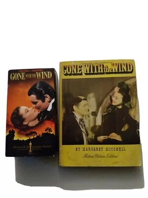 Gone With The Wind Lot, VHS and Book, Used. - Image 1 of 3