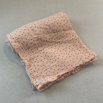 Manta de muselina para bebé Aden + Anais lunares oro rosa algodón Foto 1 de 4