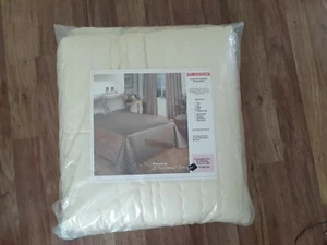 NEW**VTG COMFORTER SUMERSHEEN QUILTED N. SUMERGRADE & SONS NY* KING BLANKET  - Picture 1 of 5