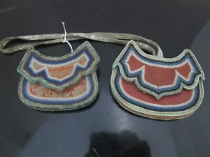 Antiguo par de monederos asiáticos de cuero y seda indios INDIA BORDADOS - Imagen 1 de 5