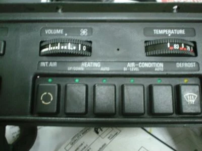 Temperature Control Assembly Fits 85-87 BMW 735i 118942 - Image 1 of 4