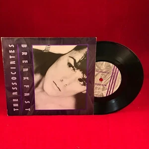 THE ASSOCIATES Breakfast 1984 UK 7" vinyl single original 45 record - Picture 1 of 3