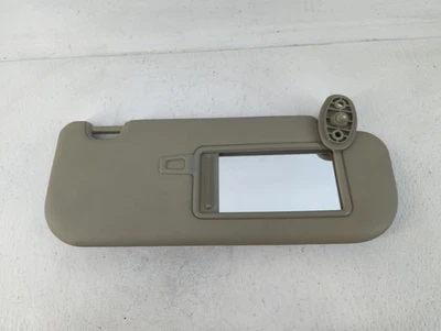2014-2017 Kia Rondo Passenger Sun Visor Mirror Right Sunvisor Grey T0A28 - Image 1 of 4