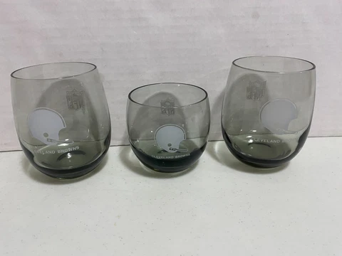 Vintage CLEVELAND BROWNS NFL ROLY POLY Gray Smoke Glasses - 70's ERA - AWESOME ! Cover