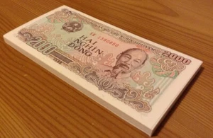 Banknoten Halb Konvolut. Vietnam. 50 X 2000 Dong. Datiert 1988. Unzirkuliert - Bild 1 von 5