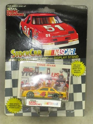 赛车冠军库存汽车 NASCAR Ernie Irvan #4 柯达带卡片和支架 1/64 — 第 1/2 张图片