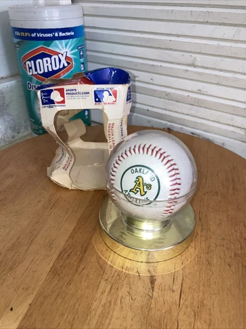 Vintage 1988 Oakland A’s MLB Baseball Limited Collector’s Edition IBM Pennant Cover
