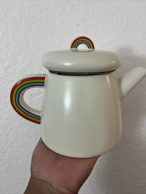 Tetera Rainbow Spill the Tea 35oz Cerámica Gres Target 2025 Nueva  Foto 1 de 4