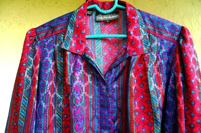 DE COLECCIÓN AÑOS 80 SEÑORA MANHATTAN M S SATINADO ROJO AZUL VERDE FLORAL GEOMÉTRICO LS BLUSA MUJER Foto 1 de 4