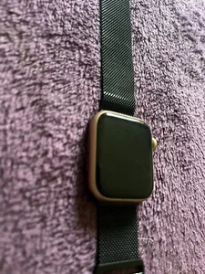 Apple Watch SE - Bild 1 von 3