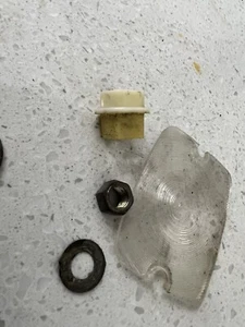 1982 1983 suzuki gs1100e gs1100 e turn signal assorted parts - Picture 1 of 3