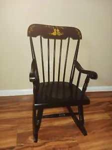 Vintage Child's Spindle Wood Rocking Chair Stenciled GREAT CHRISTMAS  GIFT! - Picture 1 of 14