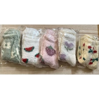 Cinco pares de calcetines de frutas difusas medias regalo Foto 1 de 4