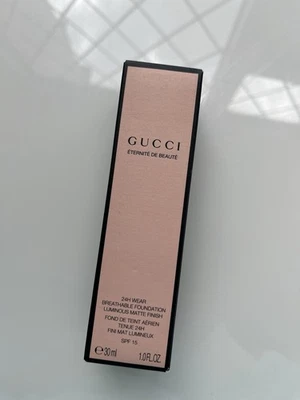 Gucci matte Finish Foundation FAIR 150C *NEW* - Image 1 of 2