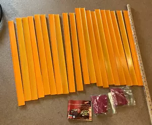 Vintage HOT WHEELS Race Track Set of 20 -24" with 18 Connectors, Booklet Mattel - Picture 1 of 3