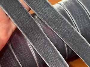 Rayón de terciopelo elástico 5/8" gris acero 1 yarda hecho en Francia - Imagen 1 de 4