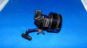 DAIWA # 9700 BLACK SPINCASTING REEL Right Handed - Picture 1 of 5