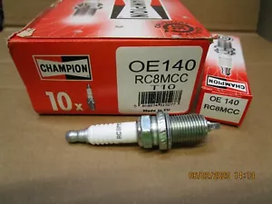 CHAMPION SPARK PLUG OE 140 RC8MCC FORD LOTUS VAUXHALL FIAT JEEP - Picture 1 of 1