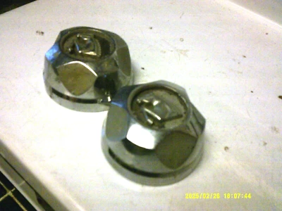 Tapas centrales cromadas para rueda de rally de acero Dodge/Plymouth Colt 1974-1979 Foto 1 de 4