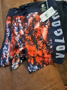 Boys Volcrum Large Size 6 Swim Trunks - Picture 1 of 3