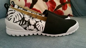 Cougars Sparkle Womens black Canvas Slip on Sneaker! Perfect for Summer! Sz 7.5 - Picture 1 of 9