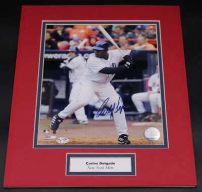Foto 8x10 enmarañada/firmada de Carlos Delgado autógrafo automático de los Mets de Nueva York D13018 Foto 1 de 4