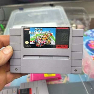 Super Mario Kart (Super Nintendo Entertainment System, 1992) SNES W/ Manual Auth - Picture 1 of 1