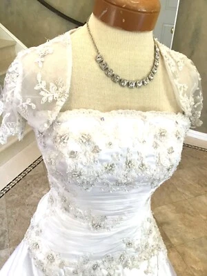 Essence NUEVO Vestido de Novia Vestido Satinado/Encaje Blanco DESMONTABLE Tren y Bolero Chaqueta Foto 1 de 4