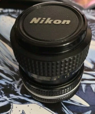 Nikon  Zoom Nikkor 35-70mm F/3.3-4.5 Lens 1:3.3:4.5 2121425 - Image 1 of 4