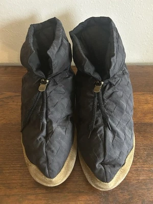 Zapatillas Eddie Bauer Vintage Años 80 Negro Plumón de Ganso Suela de Cuero  Foto 1 de 4