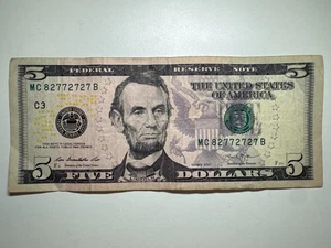 Rare $5 Dollar Bill Banknote Series 2013 Fancy Serial Number Trinary 82772727 - Picture 1 of 3