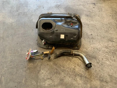 2001-2005 Mazda Miata Oem Gas Fuel Tank Fuel Hanger Pump Filler Neck Set 01-05 - Image 1 of 4