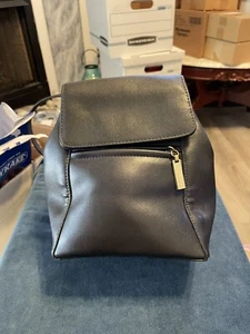 Liz Claiborne Small BLACK FAUX LEATHER BACKPACK SHOULDERS SLING PURSE. P3 - Picture 1 of 8