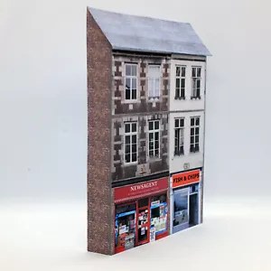 Tarjeta Bajo Relieve Calibre OO Edificio y Tienda Escala 1/76 4mm Maqueta Ferrocarril C54 - Imagen 1 de 7