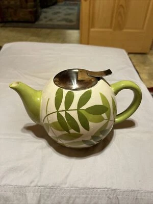Hojas de tetera Jennifer Brinley internacional certificadas 4 tazas con inserto Foto 1 de 4