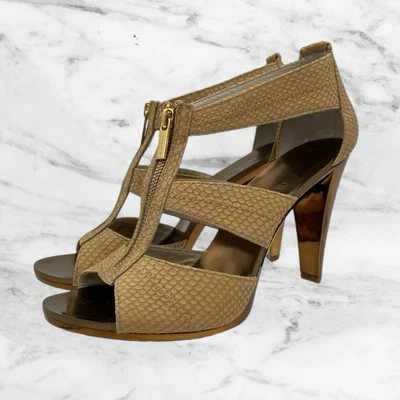 Sandalia Michael Kors MK Berkley Correa en T Desnudo Repujado Talla 9.5M Piel de Serpiente Cuero Foto 1 de 4