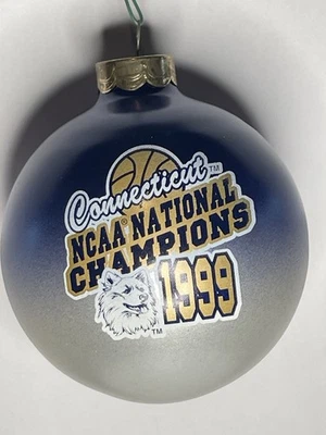 UConn Huskies 2009 Campeonato Nacional Masculino Baloncesto Adorno de Navidad Foto 1 de 3