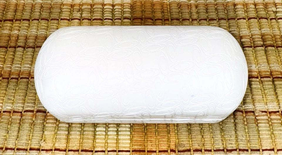 Gafas de sol Oakley "SOLO ESTUCHE" blancas en relieve logotipo O cubierta dura grande Foto 1 de 4