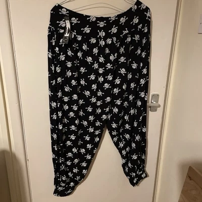 Nouvelle Trousers Size 28/30 Woman’s Black With Skulls - Image 1 of 4