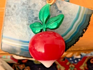 Dije de bolso grande RADISH con herrajes dorados - Imagen 1 de 2