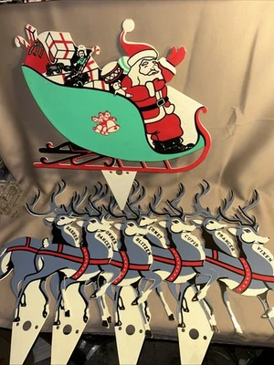 Santa Reindeer Lawn Ornament Yard Stakes Vtg Union Products - Image 1 of 4