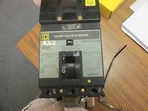 SQUARE D BREAKER FA34045 WITH MOUNTING SCREW.....VD-97 - Picture 1 of 6