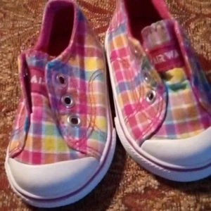Airwalk Baby Girl Size 2W Pink Plaid Sneakers Shoes - Picture 1 of 8