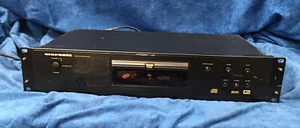 MARANTZ Model DV4200/U1B Professional Grade DVD Player, No Remote - Picture 1 of 7