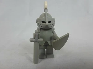LEGO Minifigur Statue Gryffindor Ritter mit Visier hp015 Harry Potter C16 - Bild 1 von 3