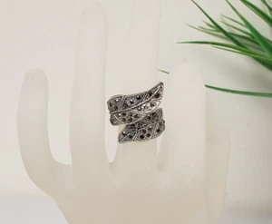 Women's Rhinestones Decor Wrapped Leaf Design Stainless Steel Ring Sz 6.5 - Picture 1 of 9