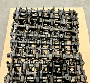 International DT466E Diesel Engine Rocker Assembly 1827435C1 OEM - Picture 1 of 5