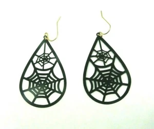 BLACK CUTOUT SPIDER WEBS TEARDROP DANGLE EARRINGS   HALLOWEEN - Picture 1 of 4